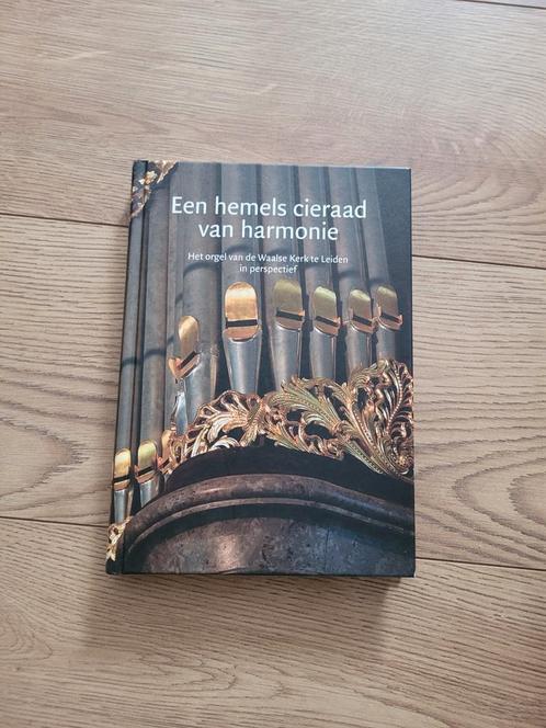 Een hemels cieraad van harmonie (f), Boeken, Kunst en Cultuur | Architectuur, Zo goed als nieuw, Architecten, Ophalen of Verzenden