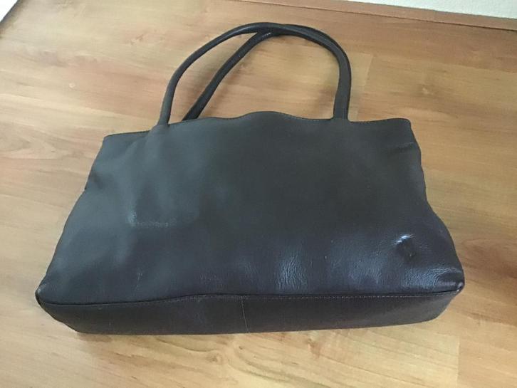 Design rundleren tas Sanna Etacci Made in Italy nieuw, Sieraden, Tassen en Uiterlijk, Tassen | Damestassen, Handtas, Bruin, Ophalen of Verzenden