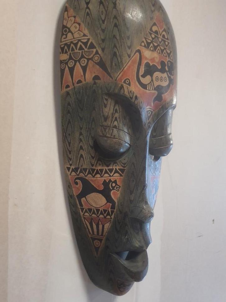 Houten Masker met Afrikaanse Motieven, Antiek en Kunst, Kunst | Beelden en Houtsnijwerken, Ophalen of Verzenden