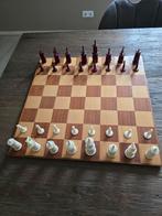 Antiek Schaakspel met Bijzondere Stukken, Een of twee spelers, Ophalen, Gebruikt, Onbekend