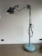 Originele vintage Wilmot Castle company opratielamp uit WO 2, Huis en Inrichting, Ophalen, Gebruikt, Vintage, Metaal