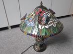 TIFFANY VLINDER LAMP TAFELLAMP, Antiek en Kunst, Ophalen