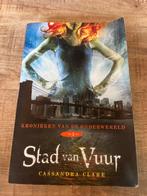 Stad van Vuur - Kronieken van de Onderwereld, Boeken, Ophalen of Verzenden, Gelezen