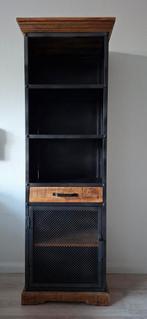 Industriële kast met mango hout, Huis en Inrichting, Kasten | Boekenkasten, Zo goed als nieuw, Metaal, 25 tot 50 cm, Met deur(en)