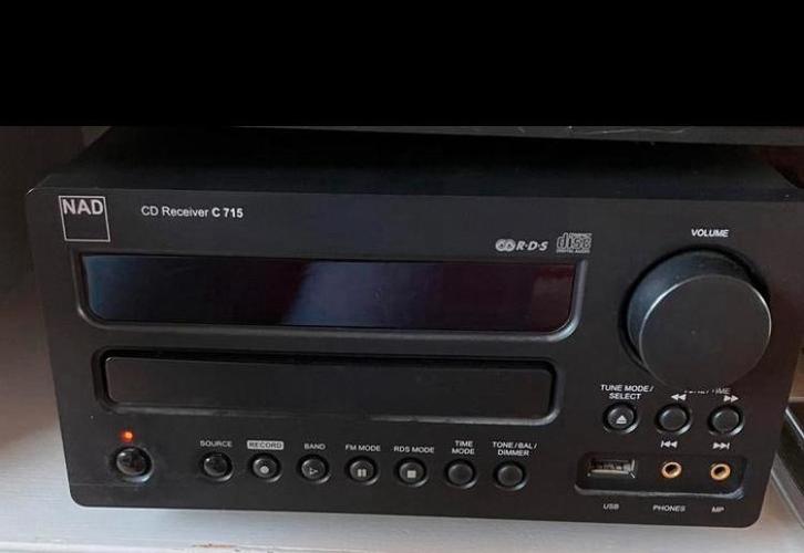 NAD CD receiver C715, Audio, Tv en Foto, Versterkers en Receivers, Gebruikt, Stereo, 120 watt of meer, Overige merken, Ophalen