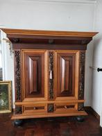Teab Spaanse rankenkast | leeuwenkop | antiek | goede staat, Ophalen