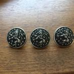 Militaire knopen Ned.Leeuw, 3 stuks zwart met zilverkleur, Ophalen of Verzenden, Landmacht, Nederland, Kleding of Schoenen