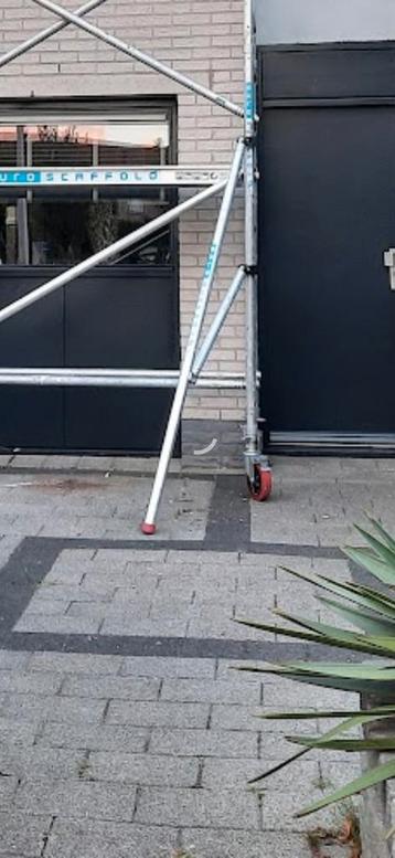 Tuintegels.  26-27 m² beschikbaar voor biedingen