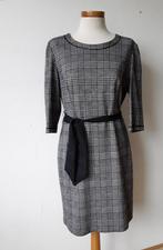 Gerry Weber jurk mt 42 in pied de poule motief driekwart len, Kleding | Dames, Jurken, Verzenden, Zwart, Maat 42/44 (L), Zo goed als nieuw