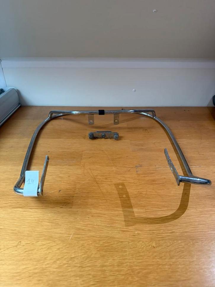 Gilera Runner onderkuip beugel, Motoren, Tuning en Styling, Ophalen