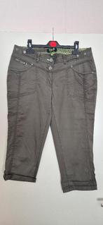 Cecil groene 3/4 broek, maat 30 s/m Voor maten zie foto's, Kleding | Dames, Broeken en Pantalons, Maat 38/40 (M), Ophalen of Verzenden