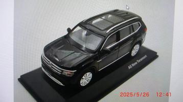 Volkswagen Teramont 1:43 beschikbaar voor biedingen