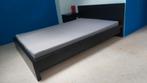 Ikea Malm bed met hoge kwaliteis matras en lattenbodem, Huis en Inrichting, Ophalen, Bruin, Tweepersoons, 140 cm
