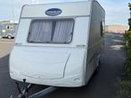 Caravelair Antares Luxe 390 900 Kg meeneemprijs, Caravans en Kamperen, Caravans, Overige typen, Kachel, Bedrijf, Treinzit
