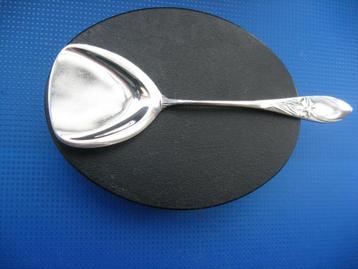 Zilveren suikerschep & bloem lepeltje beschikbaar voor biedingen