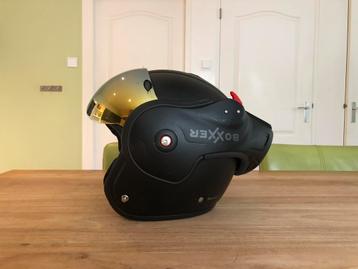 Roof Boxxer - SM - Gouden vizier beschikbaar voor biedingen