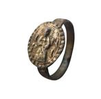 Bodemvondst Renaissance zilver priester ring Jezus - devotie, Antiek en Kunst, Verzenden, Zilver