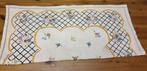 tafelkleed vintage geborduurd, Huis en Inrichting, Stoffering | Tapijten en Kleden, Ophalen of Verzenden, 'T Olde Gre-j, Info@toldegrej.nl