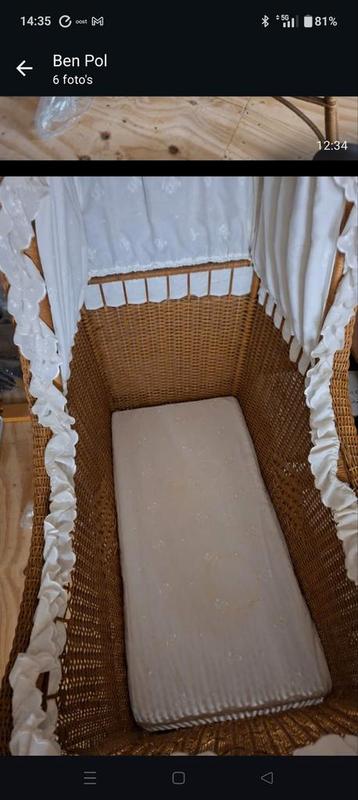 Vintage rotan wieg met hemeltje beschikbaar voor biedingen