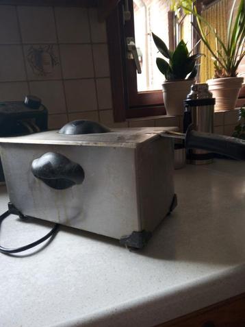 Blokker friteuse frituurpan rvs beschikbaar voor biedingen