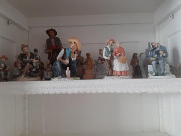 Beelden, allerlei soorten, antiek, vintage, porselein beschikbaar voor biedingen