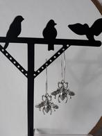 Zilverkleurige grote oorbellen met bijtjes, Ophalen of Verzenden, Nieuw, Zilver, Hangers