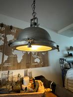 Mooie zware gietijzeren lamp, Huis en Inrichting, Lampen | Hanglampen, Ophalen, Metaal, Minder dan 50 cm