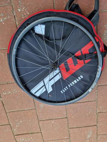 Dt Swiss E1800 Spline racefiets wielen beschikbaar voor biedingen