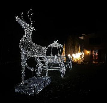 Mega groot rendier, vol met led lampjes. 3,70 meter !! beschikbaar voor biedingen