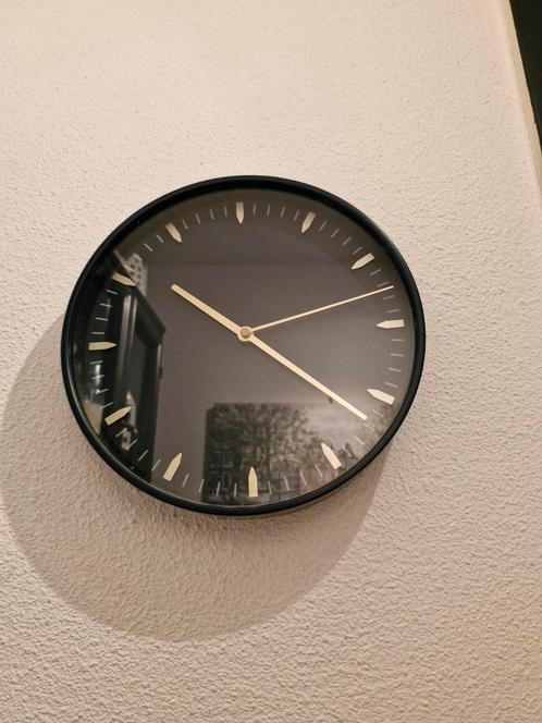 ikea wandklok SKÄRIG, Huis en Inrichting, Woonaccessoires | Klokken, Zo goed als nieuw, Wandklok, Analoog, Ophalen