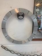 Klok mooie Avnis Paris design klok minimalistisch, Huis en Inrichting, Ophalen of Verzenden, Zo goed als nieuw