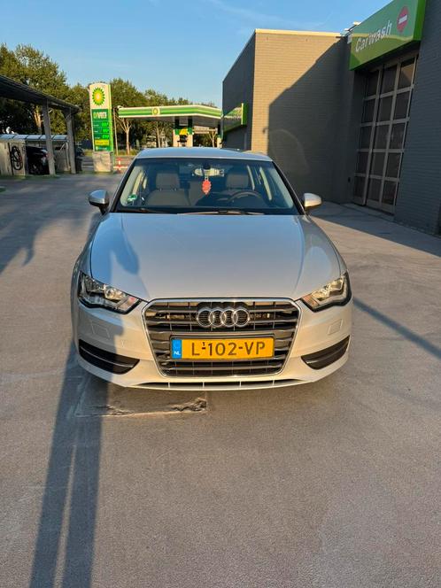 Audi A3 1.6 TDI 77KW Sportback S-tronic 2013 Grijs 1’eigenar, Auto's, Audi, Particulier, A3, Diesel, A, Hatchback, Automaat, Geïmporteerd