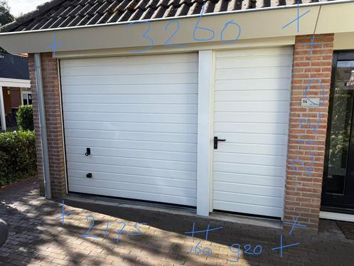 Geisoleerde elektronische sectionaal garagedeur met loopdeur, Doe-het-zelf en Verbouw, Kozijnen en Schuifpuien, Gebruikt, Overige typen