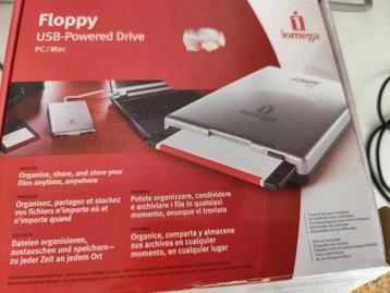 iOmega USB floppy drive met doos en driver CD  PC/MAC beschikbaar voor biedingen