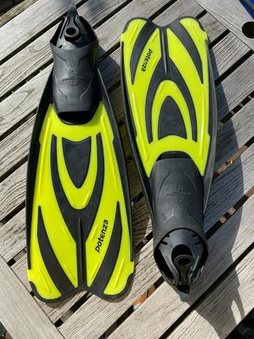 Scuba Pro full foot fin, maat XL beschikbaar voor biedingen