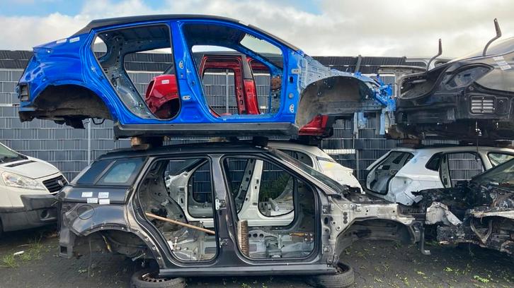 Carroserie chassis koets zaagdeel snijdelen zaagdelen, Auto-onderdelen, Carrosserie en Plaatwerk, Bumper, Alfa Romeo, Audi, BMW