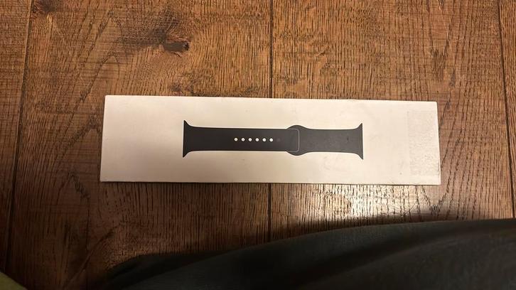 Origineel in doos! Apple Watch Band M/S 40mm Space Black, Sieraden, Tassen en Uiterlijk, Smartwatches, Zo goed als nieuw, iOS