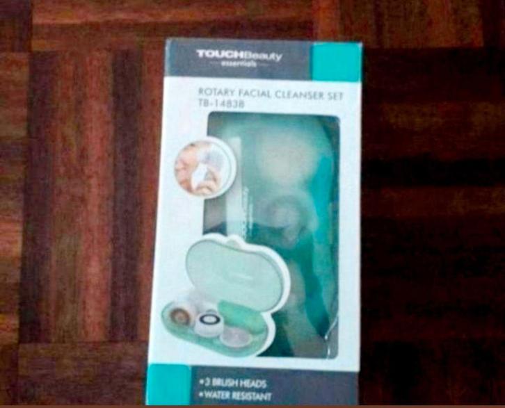 Nieuw Touch Beauty Gezichtsreinigingsborstel TB-14838 Ehv, Sieraden, Tassen en Uiterlijk, Uiterlijk | Gezichtsverzorging, Zo goed als nieuw