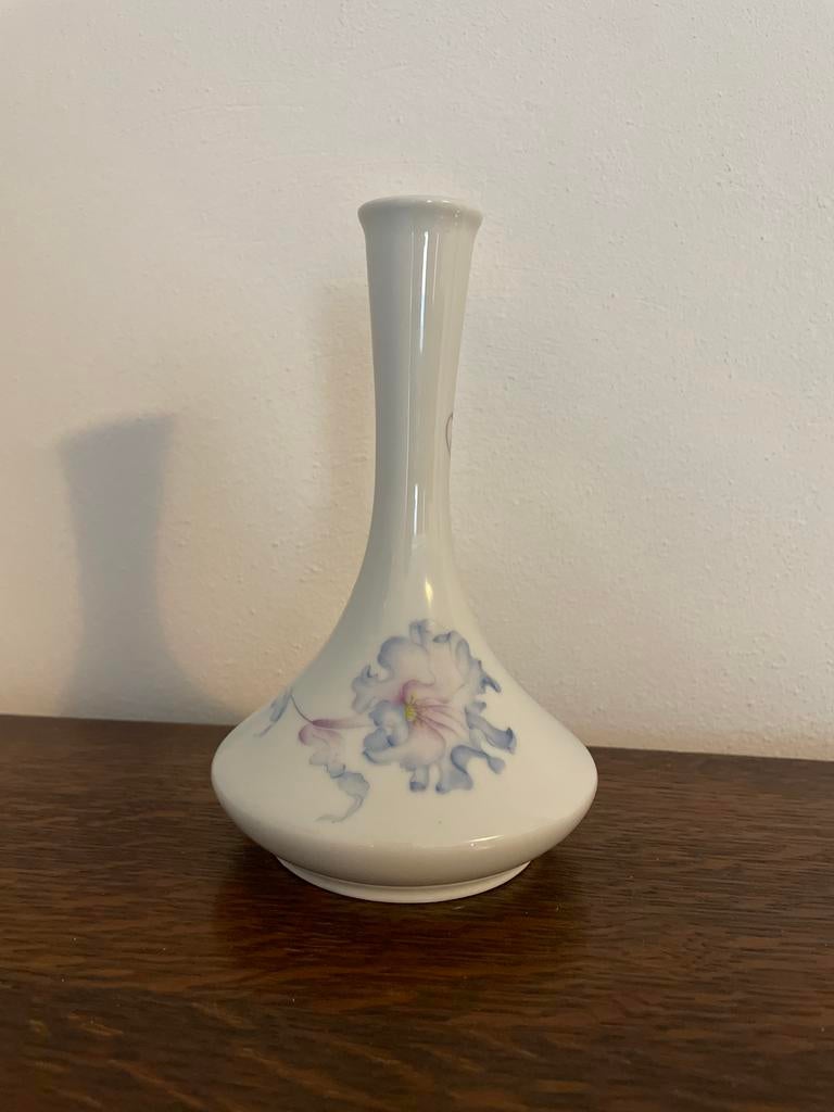 Vintage Limoges vaasje met bloemmotief , Camille Tharaud, Ophalen