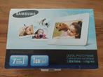 Samsung SPF-71ES Digitale Fotolijst - 7 inch - Wit, Audio, Tv en Foto, Fotografie | Digitale fotolijsten, Ophalen of Verzenden