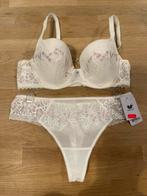 Wacoal bh 75C string M NIEUW!! Bh nu €25, Kleding | Dames, Ondergoed en Lingerie, Ophalen of Verzenden, BH