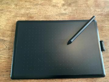 One by Wacom Medium beschikbaar voor biedingen