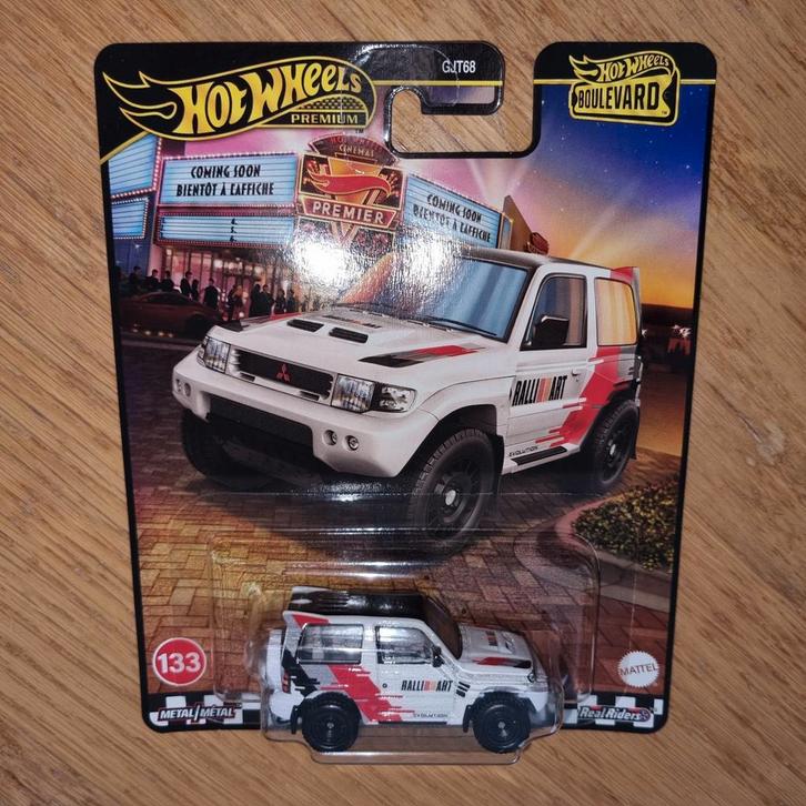 404 - Hotwheels Mitsubishi Pajero Evolution in verpakking., Hobby en Vrije tijd, Modelauto's | Overige schalen, Nieuw, Auto, Ophalen of Verzenden