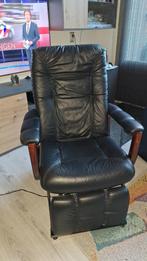 Te koop: Sta op stoel., Huis en Inrichting, Fauteuils, Ophalen, Metaal, 75 tot 100 cm, Zo goed als nieuw