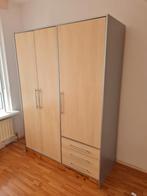 Hele nette kledingkast 3 deurs met 3 lades 145x60x200 cm, Huis en Inrichting, Kasten | Kledingkasten, Ophalen, 100 tot 150 cm