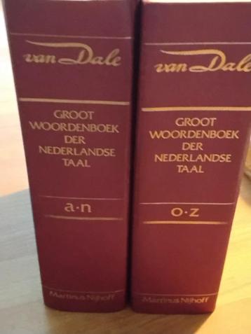Van Dale - Groot Woordenboek der Nederlandse Taal in 2 delen beschikbaar voor biedingen