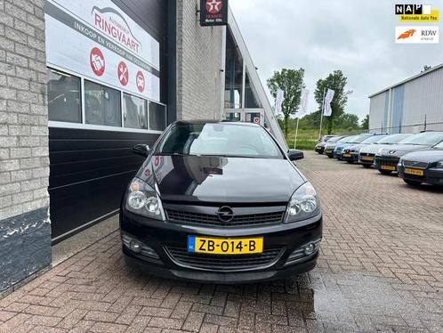 Opel Astra GTC 1.6 Business Met 1 JAAR APK, Auto's, Opel, Bedrijf, Te koop, Astra, ABS, Airbags, Airconditioning, Boordcomputer