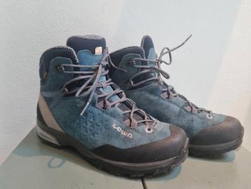 Lowa wandelschoenen  beschikbaar voor biedingen