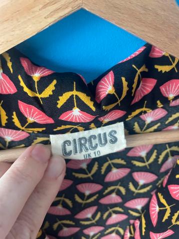 Circus Jurk Maat 38 beschikbaar voor biedingen