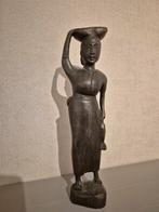 Houten Beeld van Vrouw met Mand, Ophalen of Verzenden